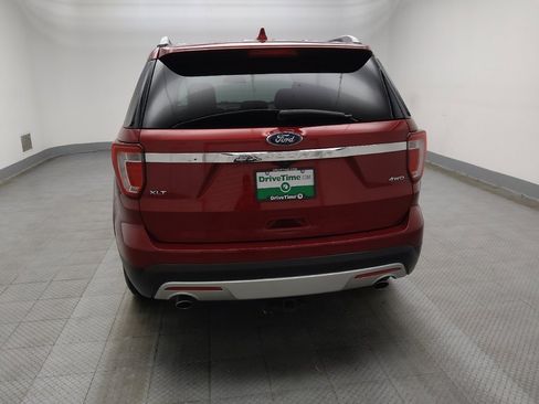 Used 2017 Ford Explorer XLT image 6