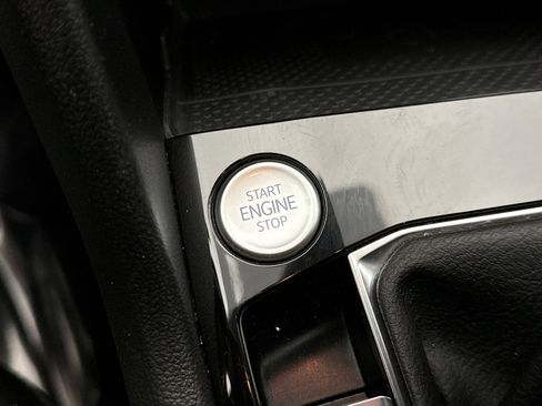 Used 2023 Volkswagen Taos SE image 20