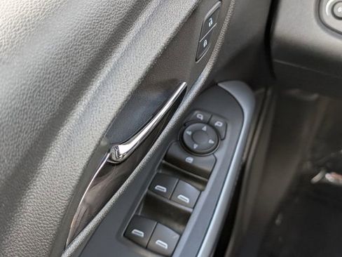 Used 2024 Chevrolet Trax LS FWD image 27