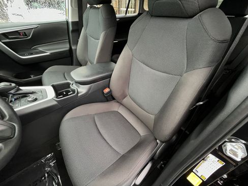 Used 2025 Toyota RAV4 LE image 36