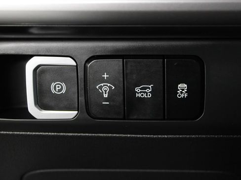 Used 2025 Hyundai Santa Fe SE image 23