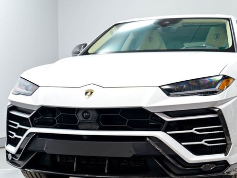 Used 2020 Lamborghini Urus AWD/4WD image 94