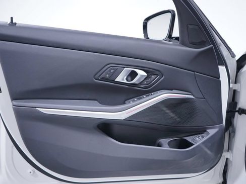 Used 2026 BMW 330i Sedan w/ M Sport Package RWD image 17