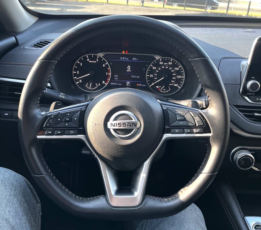 Used 2021 Nissan Altima 2.5 SR FWD image 24