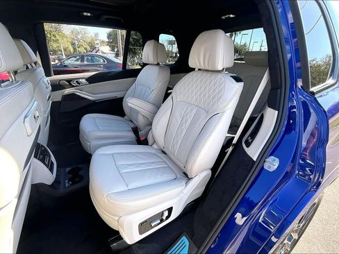 New 2026 BMW X7 M60i image 23