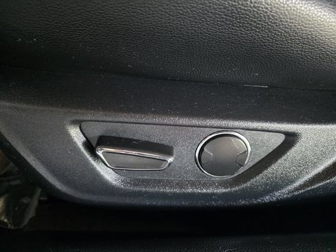 Used 2019 Ford Mustang Premium RWD image 18