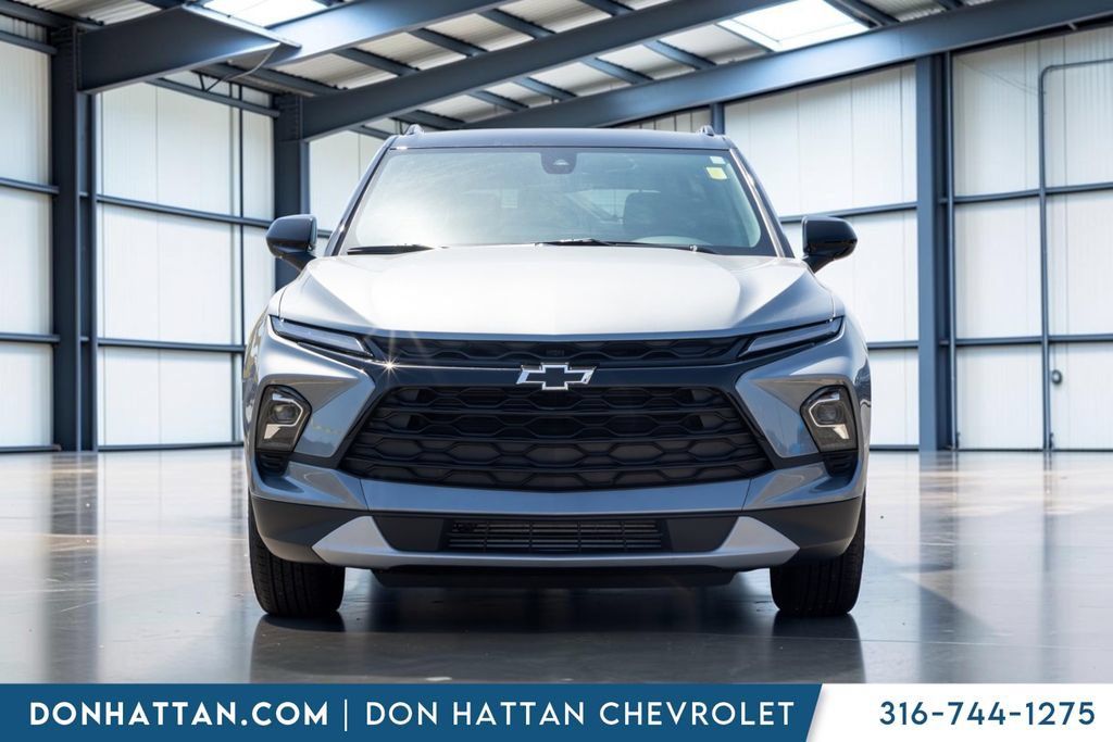 New 2025 Chevrolet Blazer LT w/ Convenience Package FWD image 21