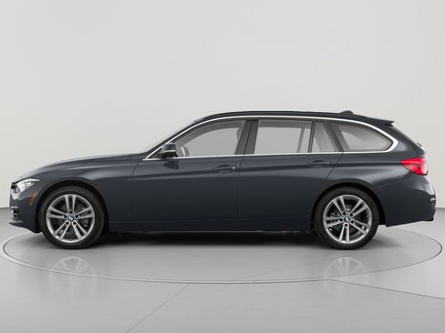 Used 2020 BMW 330i xDrive Sedan w/ Convenience Package AWD/4WD image 2