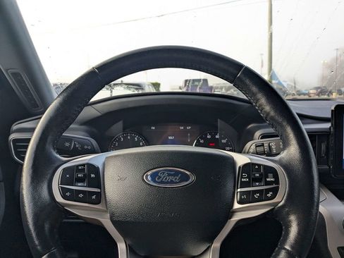 Used 2023 Ford Explorer XLT w/ Equipment Group 202A image 23