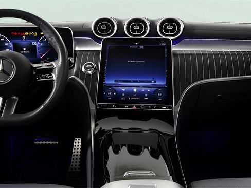 Used 2023 Mercedes-Benz GLC 300 4MATIC image 25