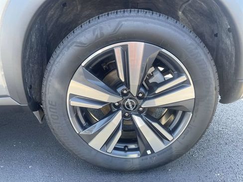 Used 2026 Nissan Rogue SL FWD image 30