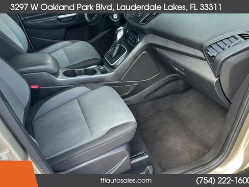 Used 2017 Ford C-MAX Energi SE FWD image 36