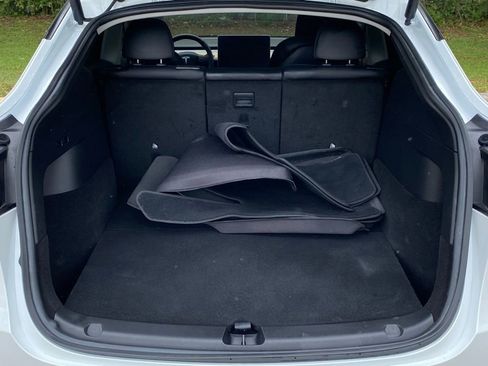 Used 2022 Tesla Model Y Performance image 15