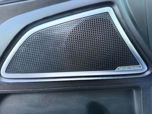 Used 2020 Kia Telluride SX w/ SX Prestige Package image 15