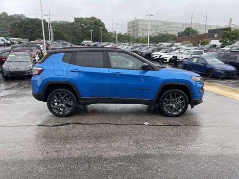 Used 2026 Jeep Compass Limited AWD/4WD image 7