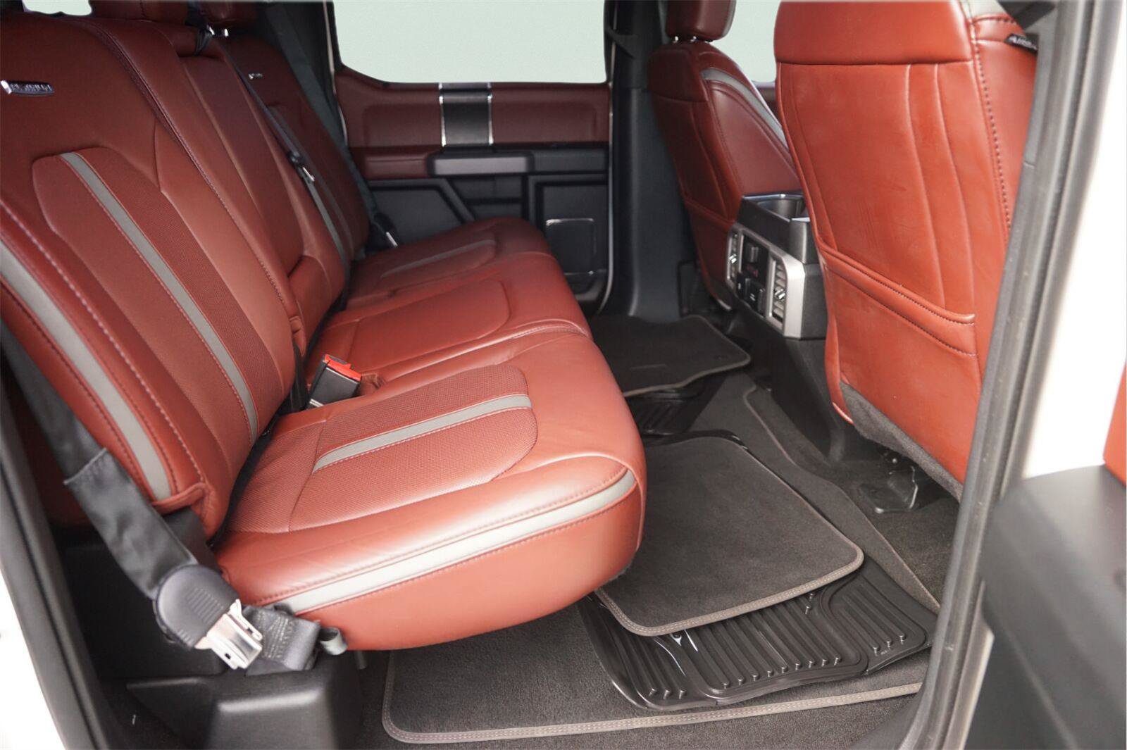 Used 2019 Ford F150 Platinum w/ Equipment Group 701A Luxury AWD/4WD image 16