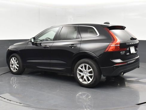 Used 2021 Volvo XC60 T5 Momentum image 10