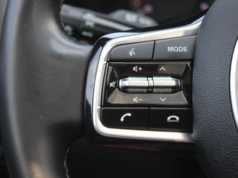 Used 2023 Kia Sorento S w/ Panoramic Sunroof Package AWD/4WD image 16