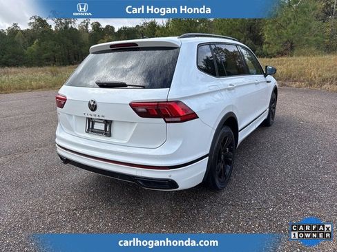 Used 2024 Volkswagen Tiguan SE R-Line image 3