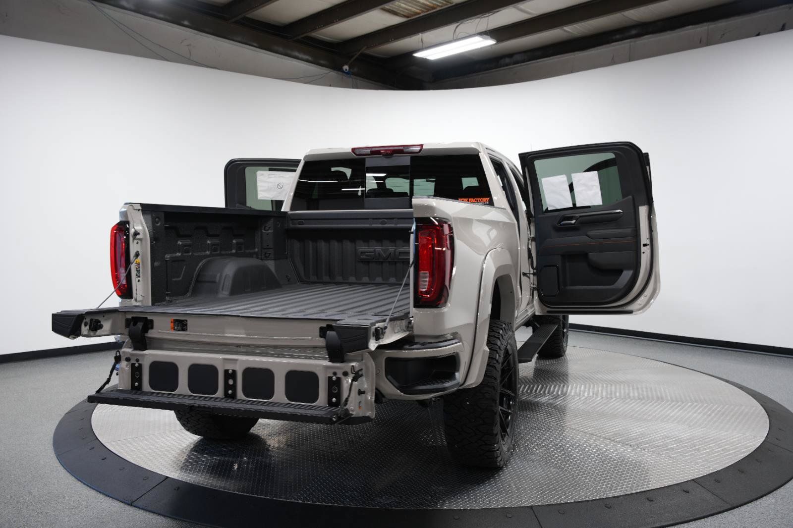 New 2026 GMC Sierra 1500 AT4 w/ AT4 Premium Package AWD/4WD image 14