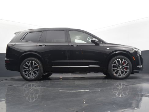 Used 2023 Cadillac XT6 Sport w/ Technology Package AWD/4WD image 20