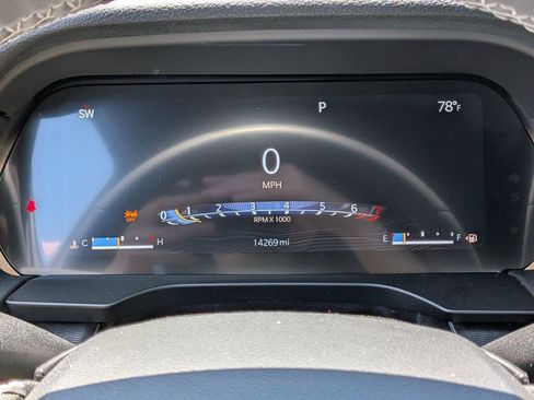 Used 2023 Jeep Grand Cherokee Altitude AWD/4WD image 16