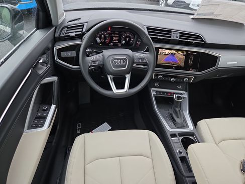 New 2025 Audi Q3 2.0T Premium image 18