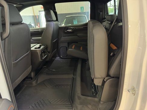 New 2026 GMC Sierra 1500 AT4 w/ Technology Package image 12