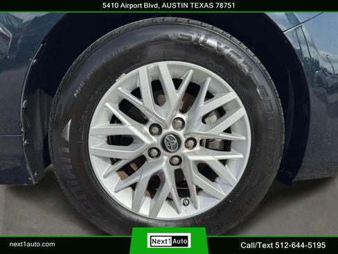Used 2017 Toyota Camry LE FWD image 36