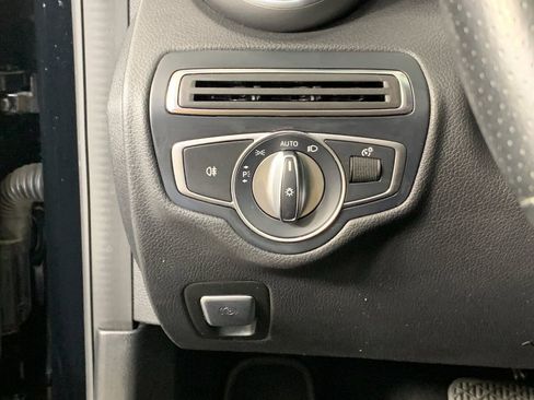 Used 2017 Mercedes-Benz C 300 Sedan image 17