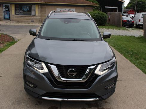 Used 2018 Nissan Rogue SL w/ Premium Package AWD/4WD image 4