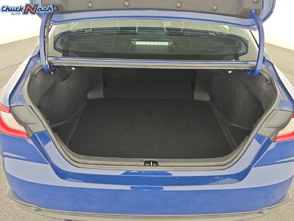 Used 2026 Toyota Camry SE FWD image 16