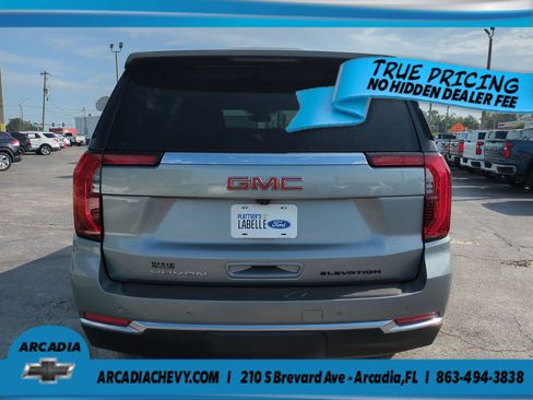 Used 2025 GMC Yukon Elevation AWD/4WD image 5