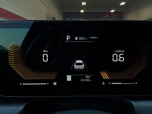 Used 2025 Kia K4 FWD image 38