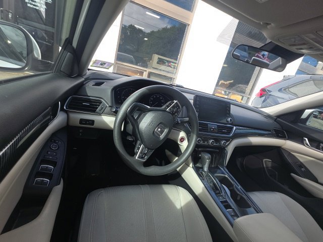 Used 2018 Honda Accord EX image 8