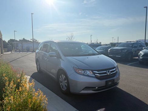 Used 2016 Honda Odyssey EX-L image 2