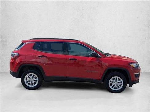 Used 2021 Jeep Compass Sport AWD/4WD image 4