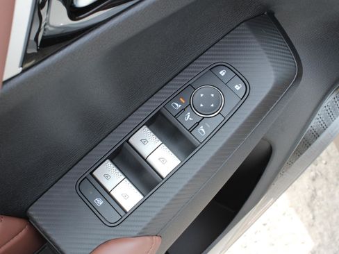 New 2025 Mitsubishi Outlander SEL image 15