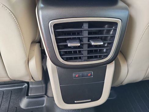 Used 2016 Lincoln MKX Reserve w/ Luxury Package image 27
