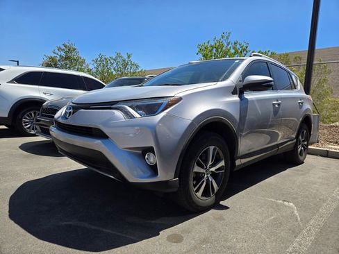 Used 2016 Toyota RAV4 XLE FWD image 2