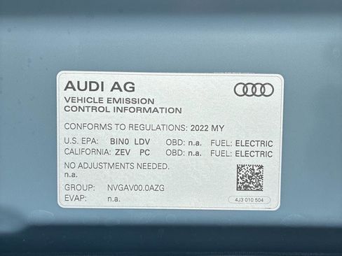 Used 2022 Audi e-tron GT Prestige w/ Prestige Package image 22