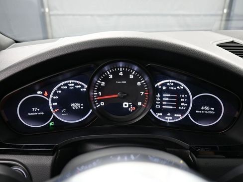 Certified 2022 Porsche Cayenne AWD/4WD image 19