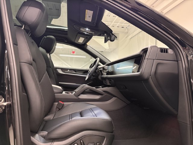Certified 2026 Porsche Cayenne S AWD/4WD image 28