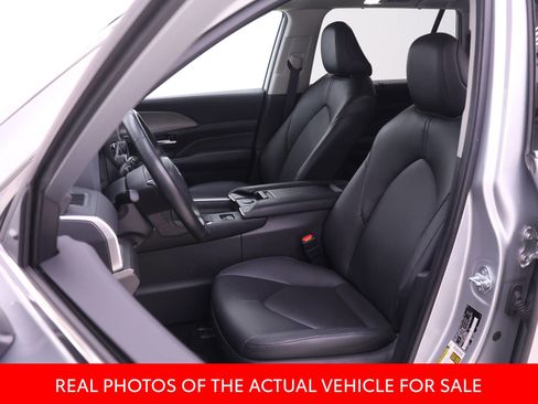 Certified 2024 Toyota Grand Highlander AWD Hybrid image 4