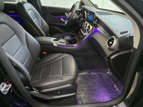 Used 2022 Mercedes-Benz GLC 300 GLC 300 image 21