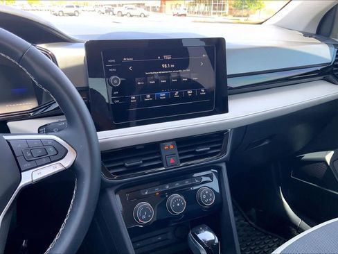 Used 2025 Volkswagen Taos S image 7