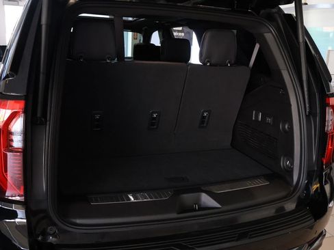 Used 2026 GMC Yukon Denali Ultimate AWD/4WD image 6