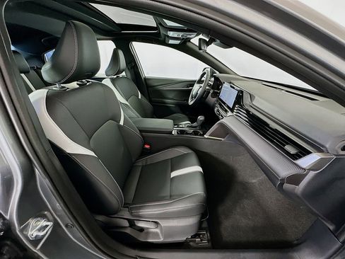 Used 2025 Toyota Camry SE image 29