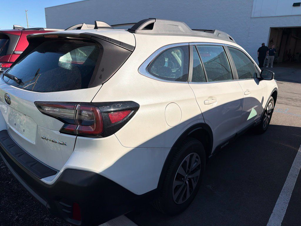 Used 2022 Subaru Outback AWD/4WD image 12