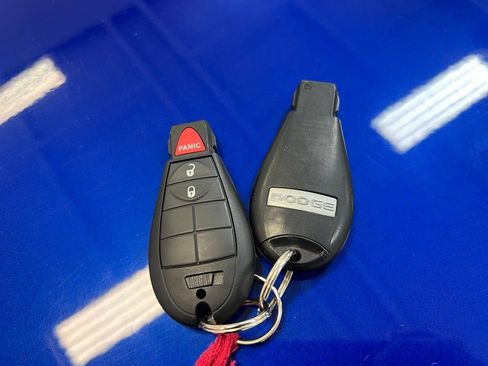 Used 2018 Dodge Grand Caravan SE w/ UConnect Hands-Free Group FWD image 32